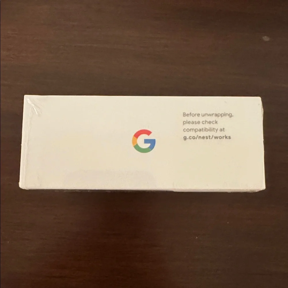Google Nest Thermostat in White / Snow. Retail $129. BRAND NEW IN WRAPPER